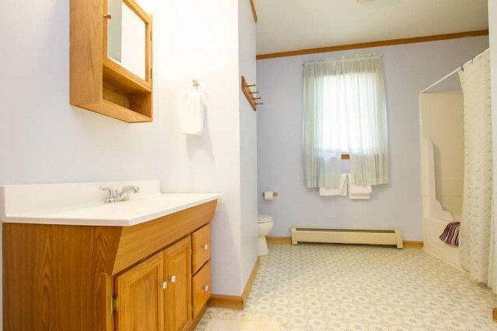 Room 140 of 165