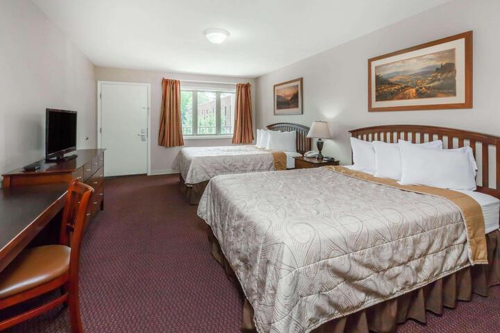 1 King Bed (11 of 27)