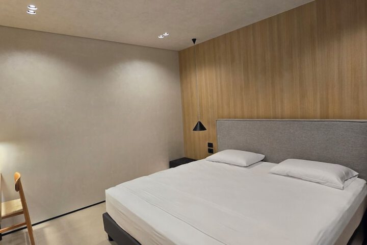 Room 22 of 91
