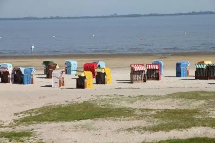 Beach 12 of 18