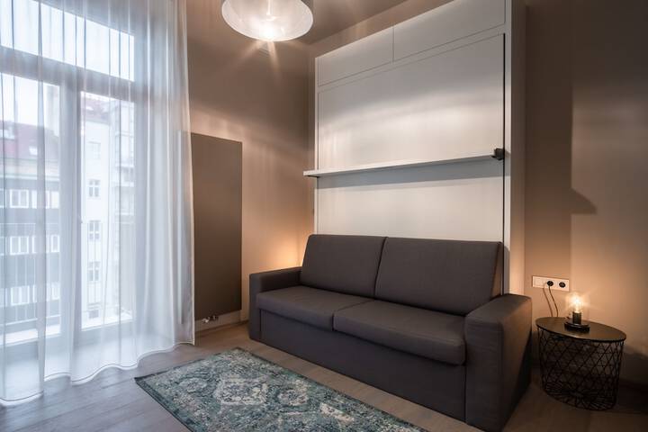 Room 15 of 129