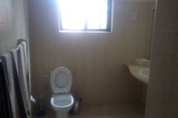 Room 3 of 40