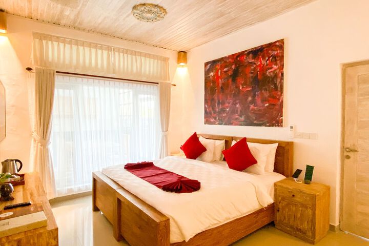 Room 3 of 130