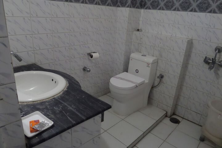 Room 19 of 30