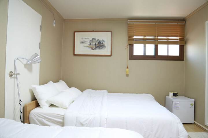 Room 20 of 52