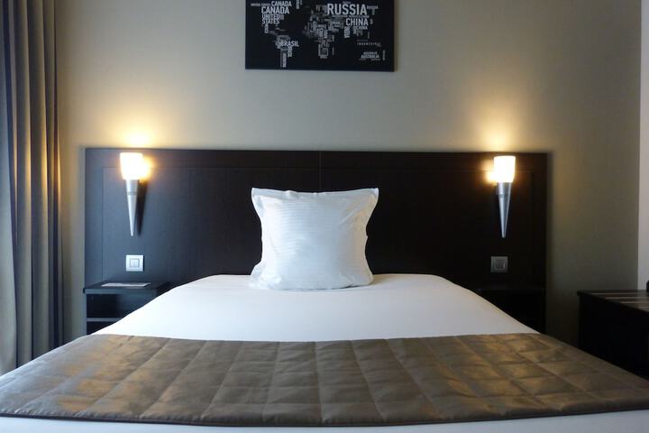 Room 7 of 55