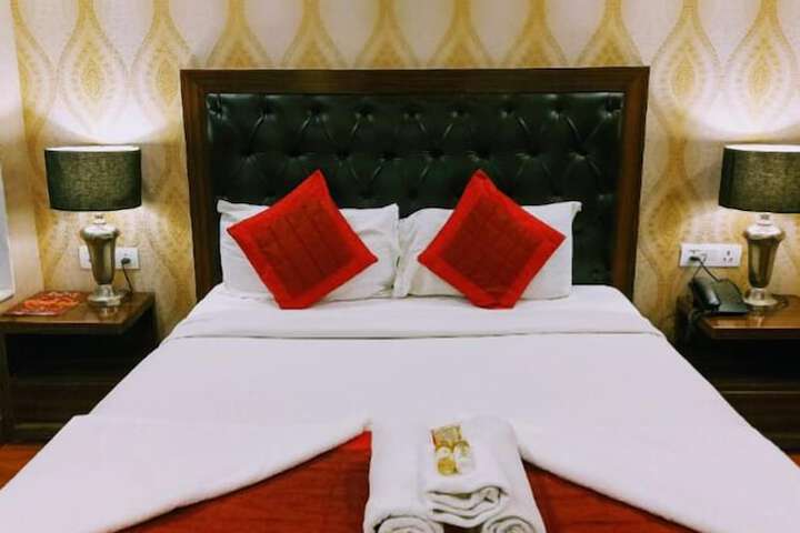 Room 25 of 52