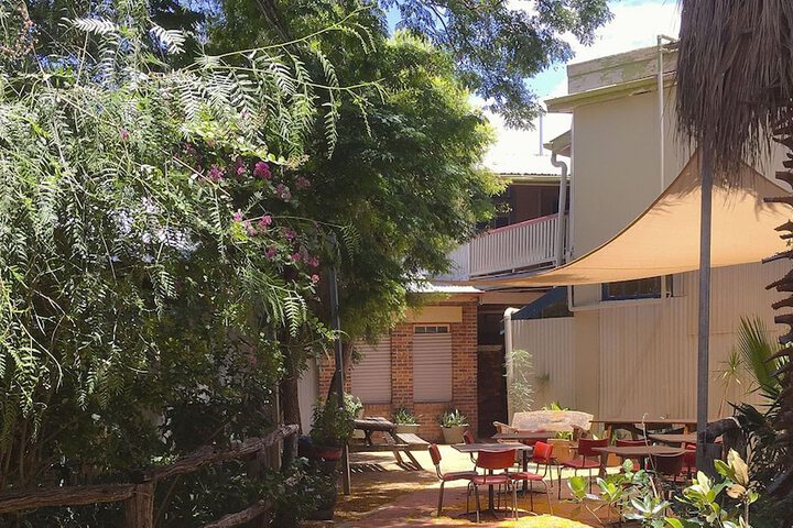 Hotel Exterior 23 of 27