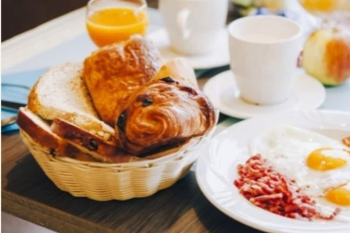 Breakfast/Coffee Service 16 of 19