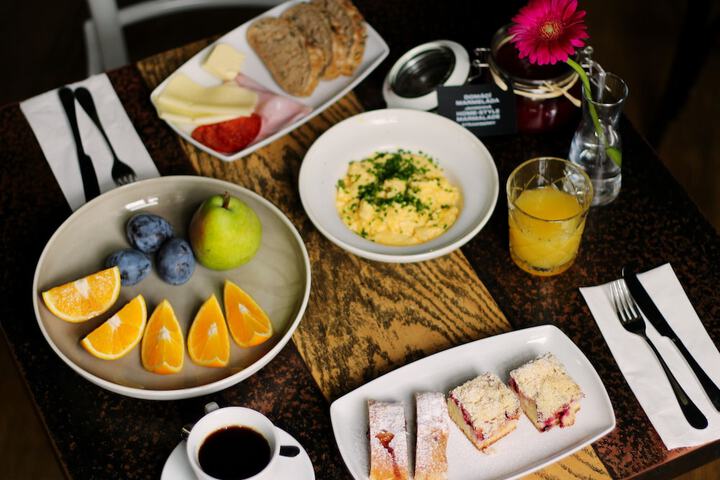 Breakfast/Coffee Service 36 of 57