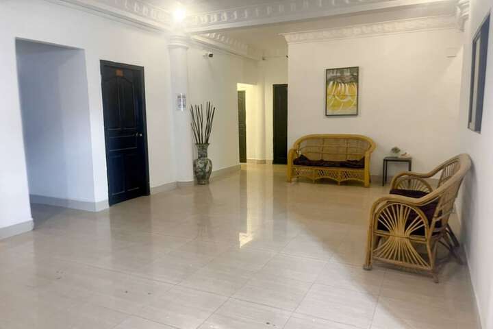 Hotel 86 of 100