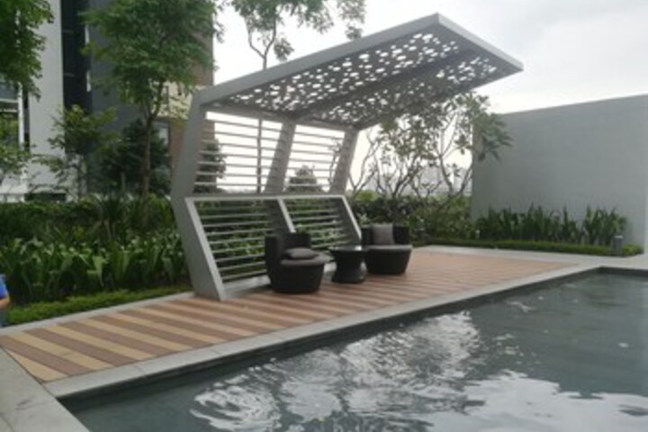 Pool 27 of 37