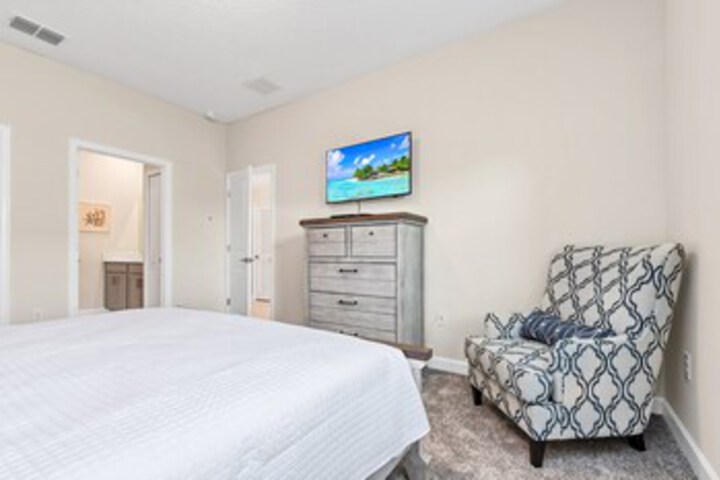 Room 124 of 179