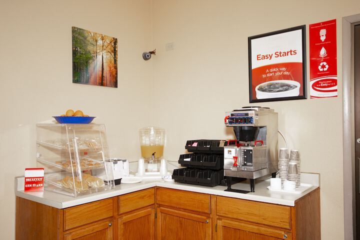 Breakfast/Coffee Service 40 of 47