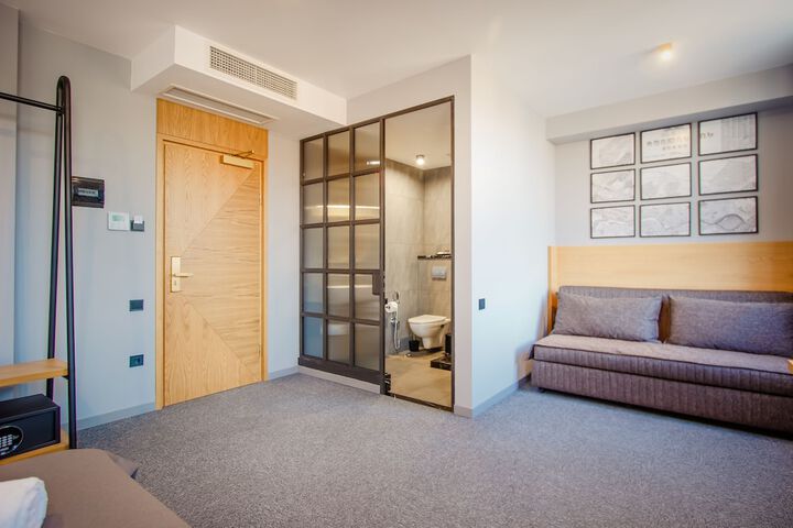 Room 20 of 50
