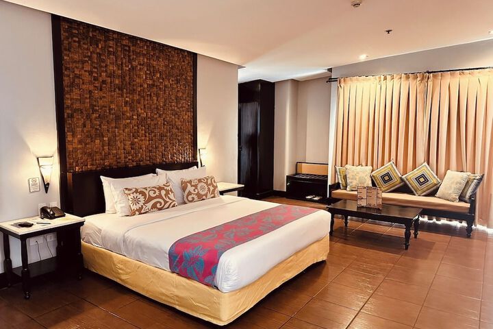 Room 12 of 60