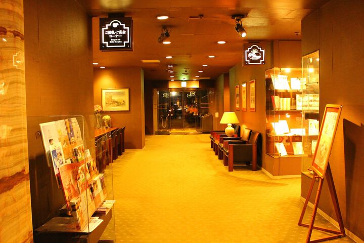 Hotel 3 of 65
