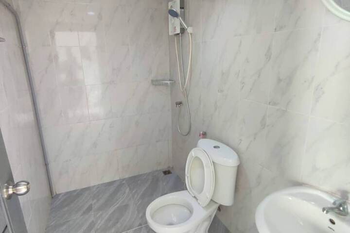 Room 15 of 19