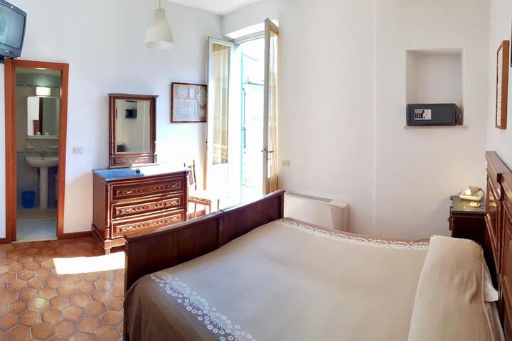 Room 17 of 55