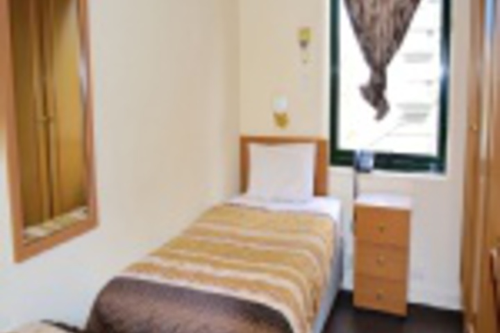 Room 493 of 768