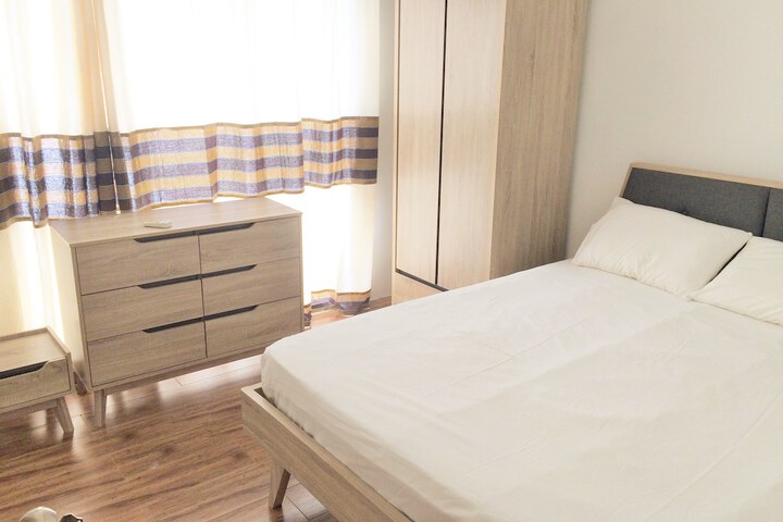 Room 6 of 10