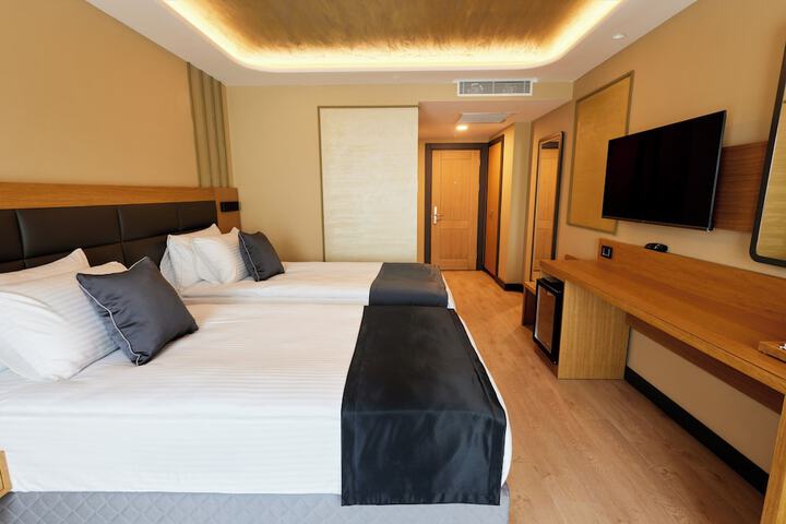 Room 14 of 72