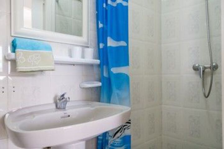 Room 30 of 124