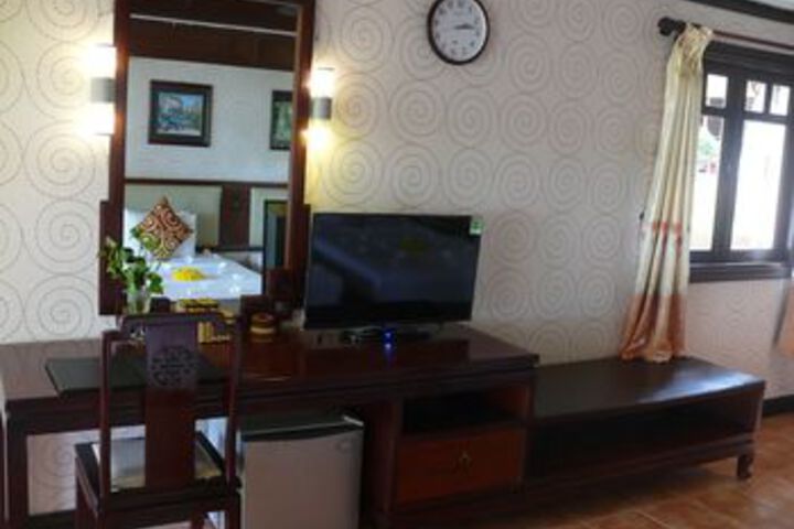 Room 83 of 104