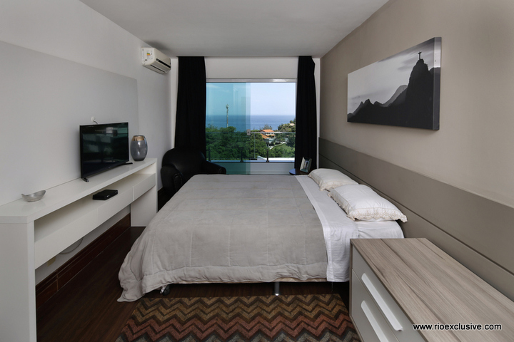 Room 129 of 146