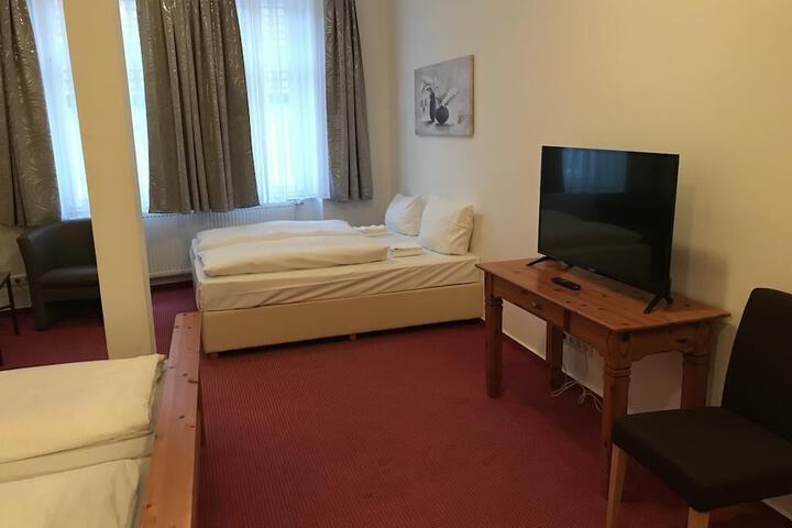 Room 10 of 47