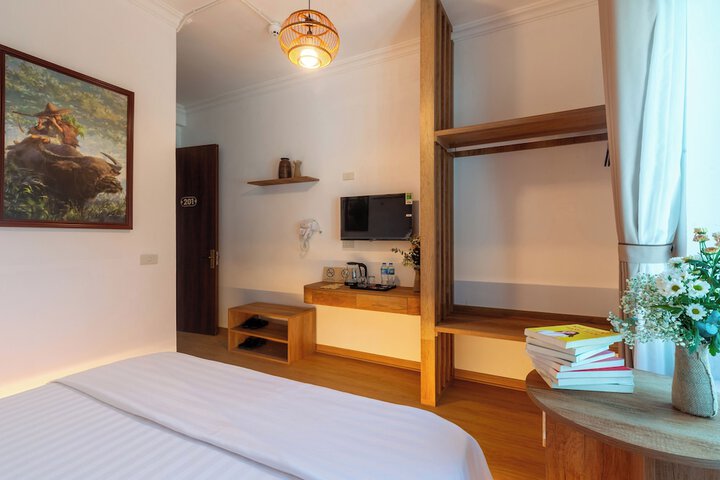 Room 15 of 62