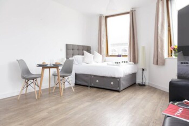 Room 20 of 23
