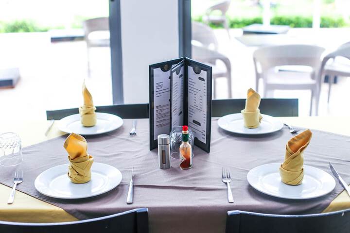 Dining 96 of 147