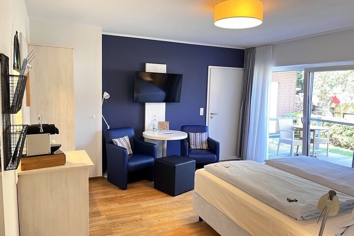 Room 9 of 34