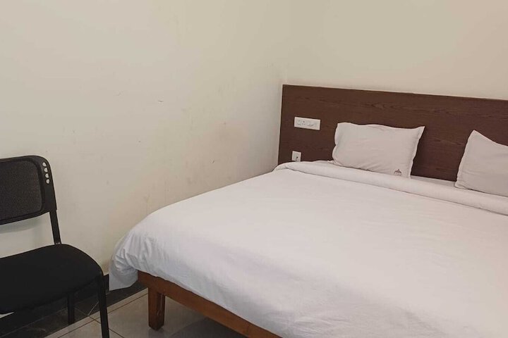 Room 7 of 95