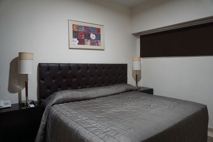 Room 26 of 106