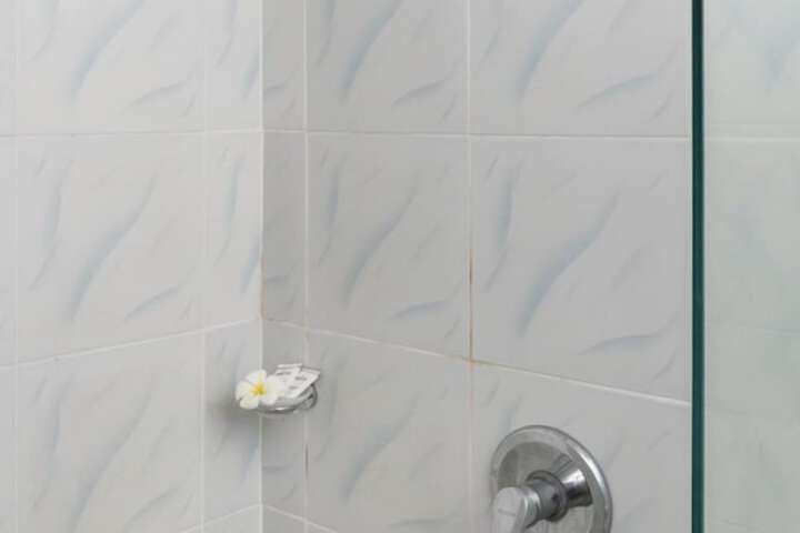 Clean Restrooms