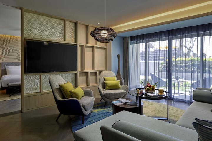 Room 25 of 77
