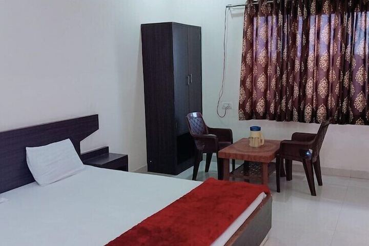 Room 2 of 15