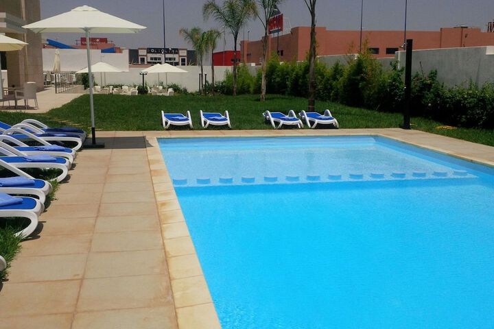 Pool 27 of 52