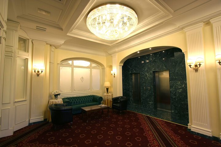 Hotel Interior 4 of 94