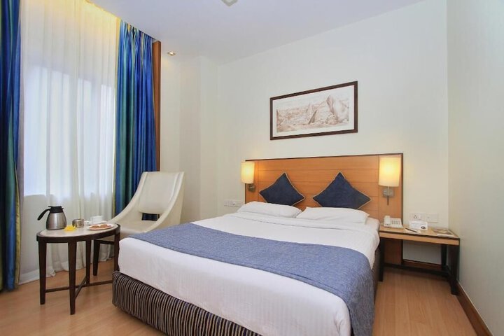 Room 4 of 29