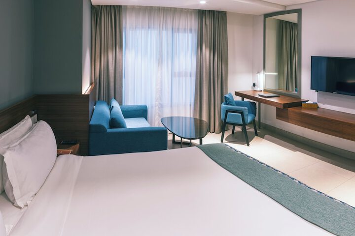Room 12 of 52