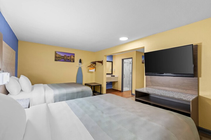 Room 33 of 57