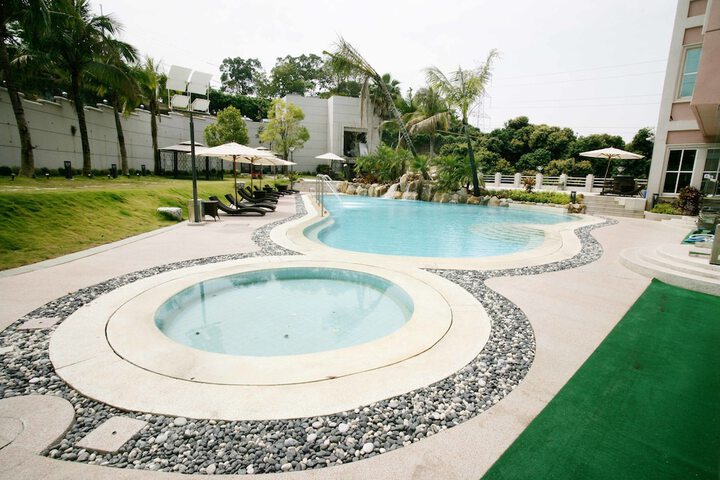 Pool 36 of 58