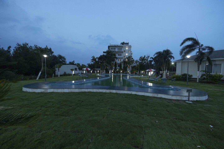 Hotel 43 of 51