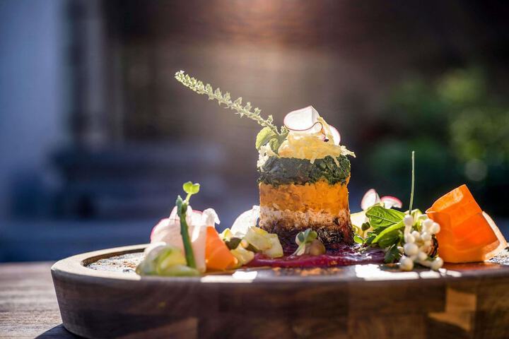Dining 100 of 164