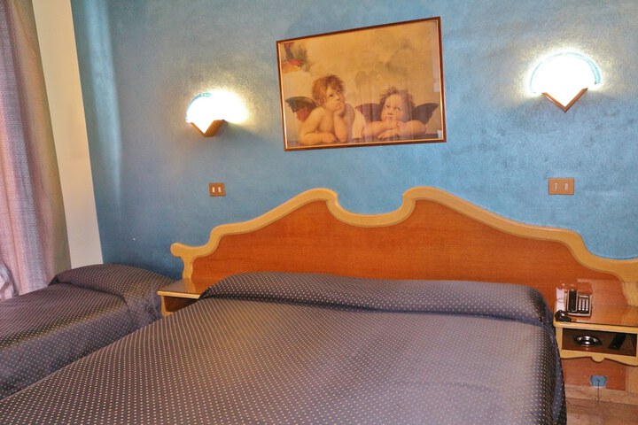 Room 8 of 56
