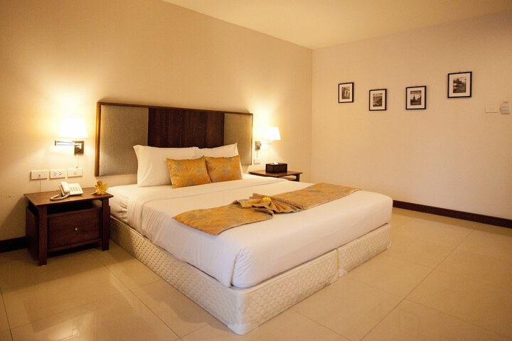 Room 3 of 19