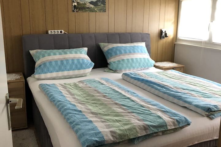 Room 10 of 73